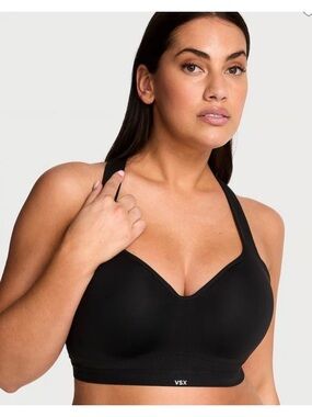 Victoria’s Secret VSX Incredible Max Wireless Sports Bra